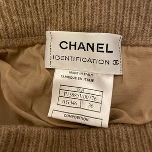 CHANEL knitted skirt
